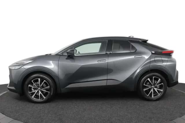 Toyota C-HR (2025) thumbnail 3