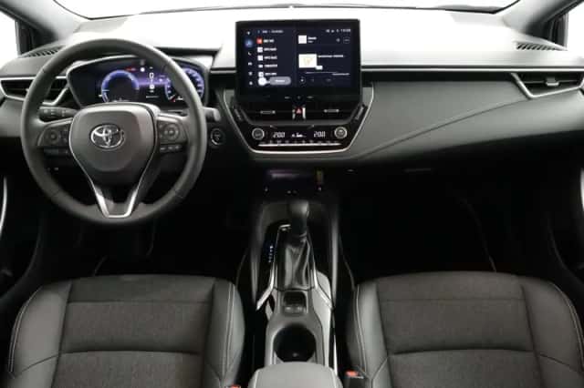 Toyota Corolla (2025) thumbnail 4