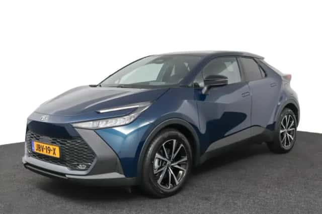 Toyota C-HR (2025) thumbnail 1