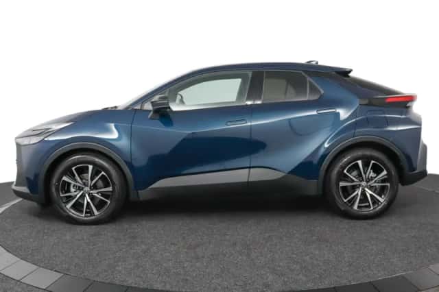 Toyota C-HR (2025) thumbnail 3