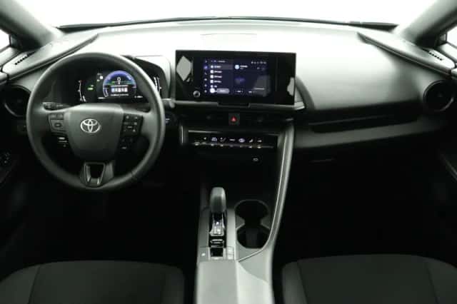 Toyota C-HR (2024) thumbnail 4