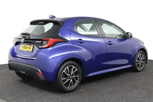 Toyota Yaris (2024) thumbnail 2