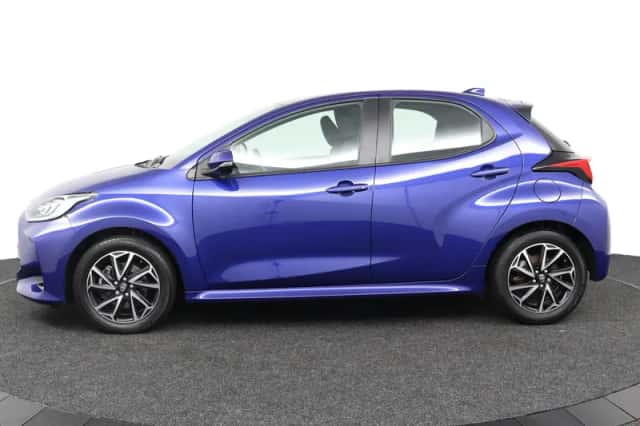 Toyota Yaris (2024) thumbnail 3