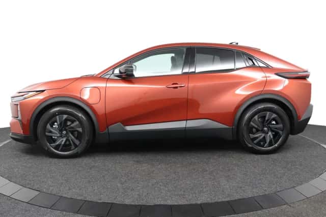 Toyota C-HR+ (2026) thumbnail 3