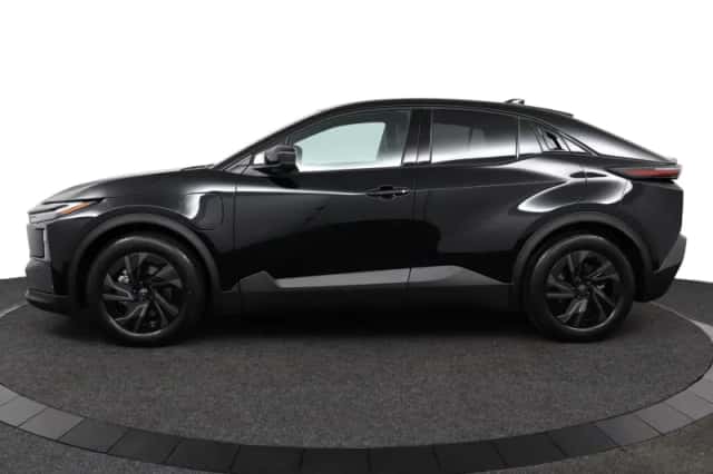 Toyota C-HR+ (2026) thumbnail 3