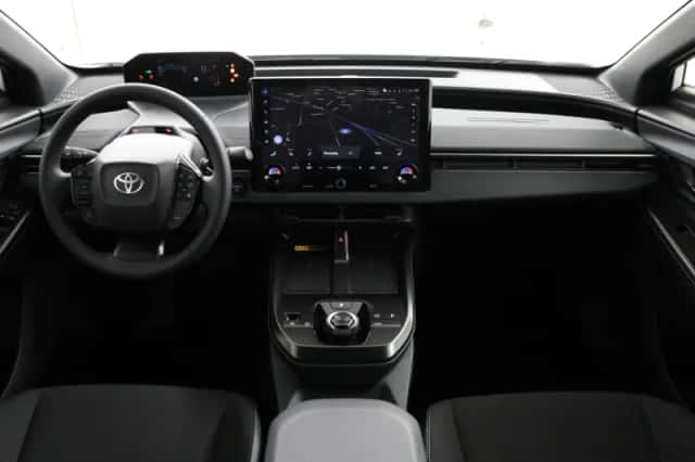 Toyota C-HR+ (2026) thumbnail 4