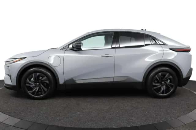 Toyota C-HR+ (2026) thumbnail 3