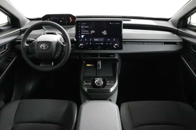 Toyota C-HR+ (2026) thumbnail 4