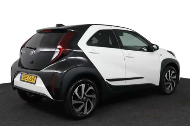Toyota Aygo X (2024) thumbnail 2
