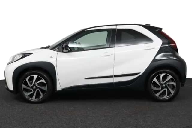 Toyota Aygo X (2024) thumbnail 3