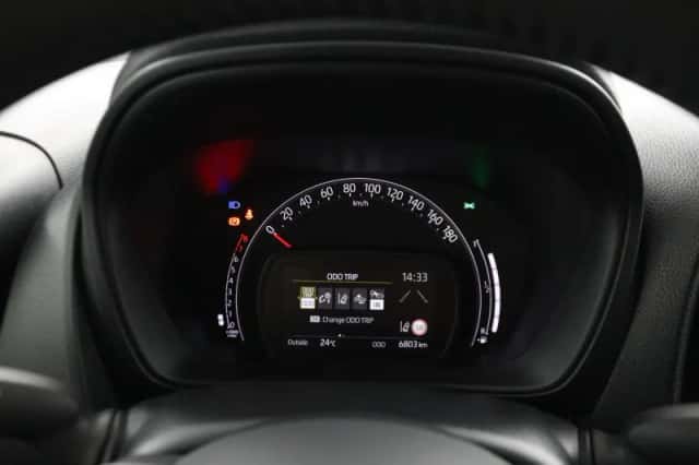 Toyota Aygo X (2024) thumbnail 6