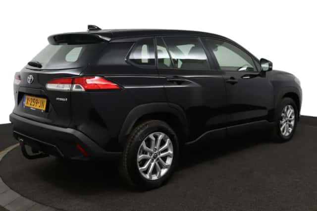 Toyota Corolla Cross (2023) thumbnail 2