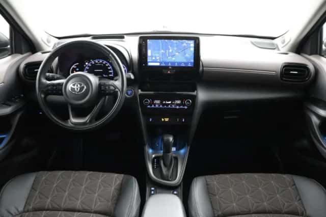 Toyota Yaris Cross (2022) thumbnail 4