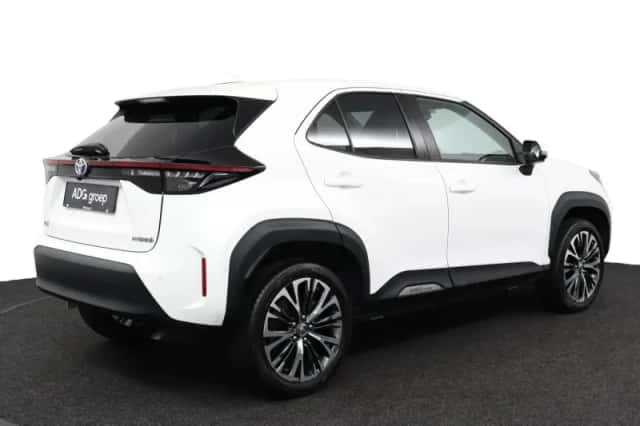 Toyota Yaris Cross (2022) thumbnail 2