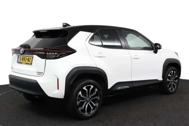 Toyota Yaris Cross (2021) thumbnail 2