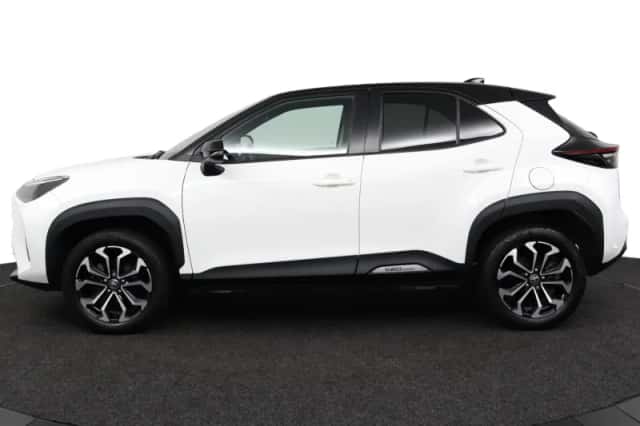 Toyota Yaris Cross (2021) thumbnail 3
