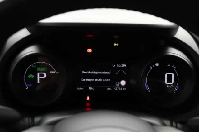 Toyota Yaris Cross (2021) thumbnail 6