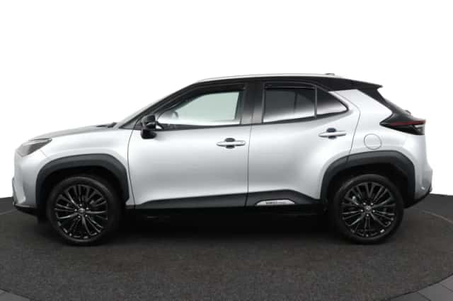 Toyota Yaris Cross (2022) thumbnail 2