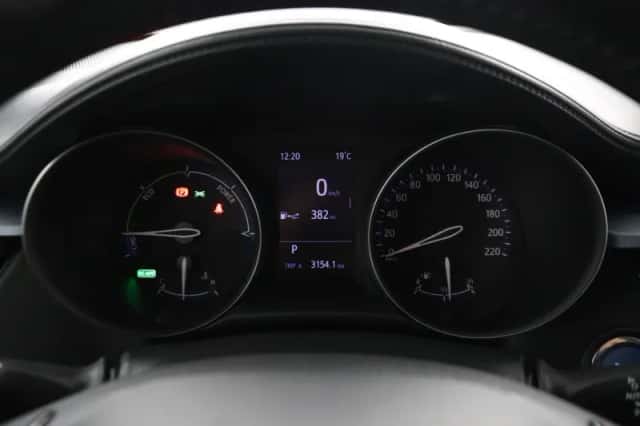 Toyota C-HR (2020) thumbnail 6