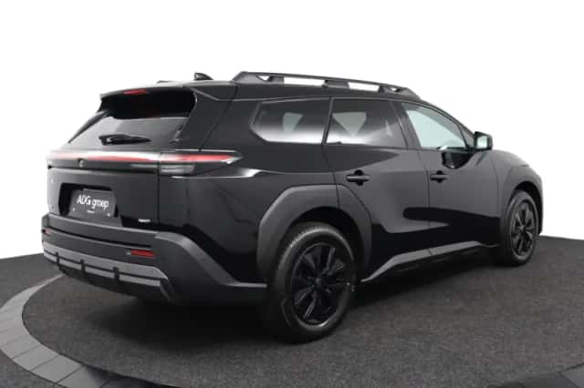 Toyota bZ4X (2026) thumbnail 2