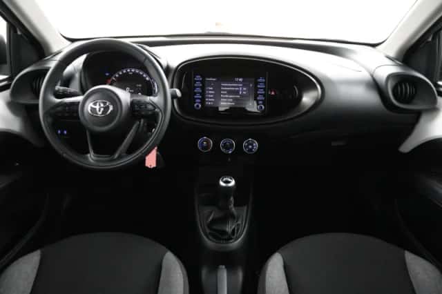 Toyota Aygo X (2024) thumbnail 4