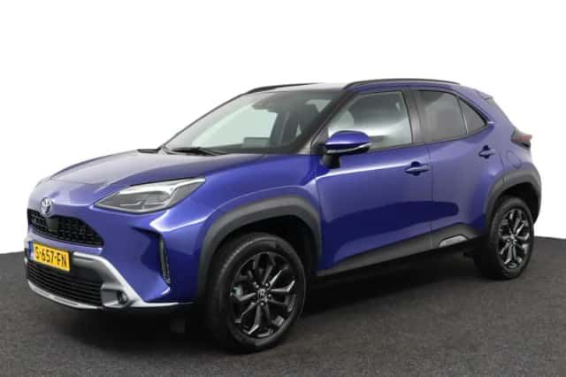 Toyota Yaris Cross (2023) thumbnail 1