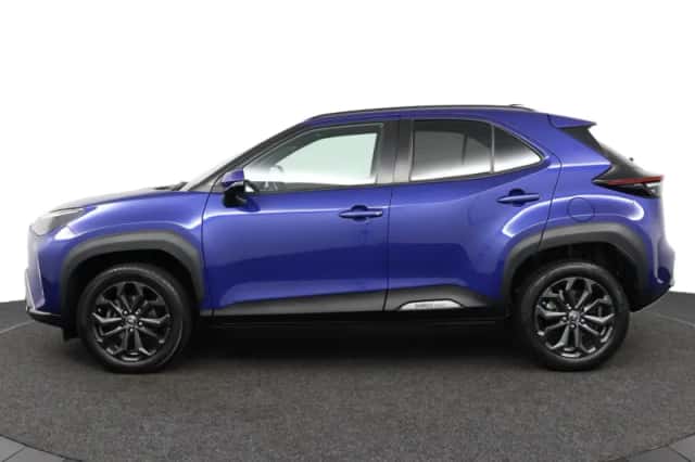 Toyota Yaris Cross (2023) thumbnail 3