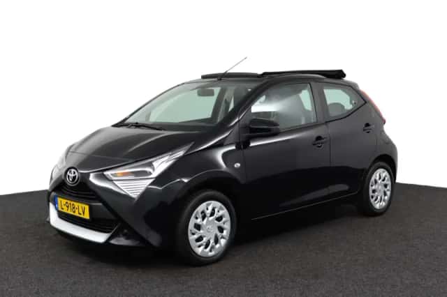 Toyota Aygo (2021) thumbnail 1
