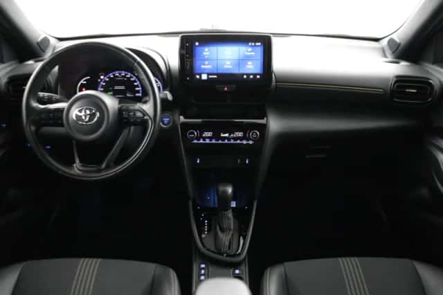 Toyota Yaris Cross (2022) thumbnail 4