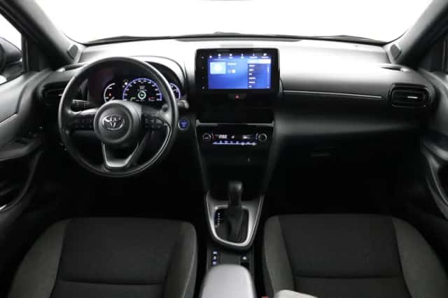 Toyota Yaris Cross (2022) thumbnail 4