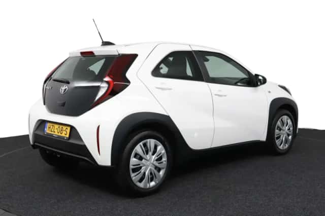 Toyota Aygo X (2025) thumbnail 2