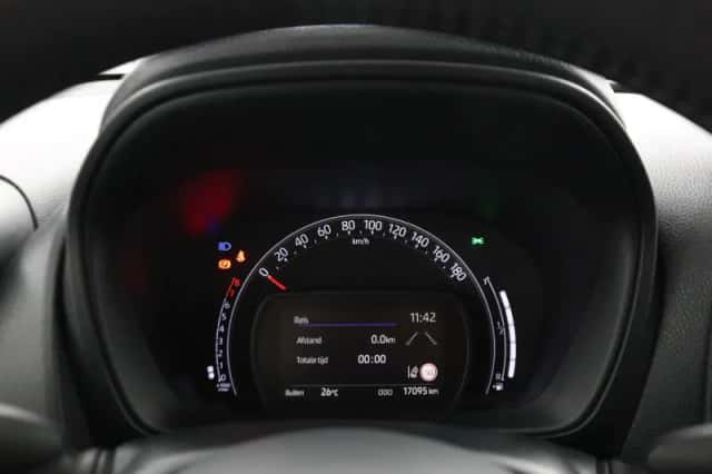 Toyota Aygo X (2025) thumbnail 6