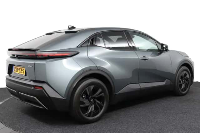 Toyota C-HR+ (2026) thumbnail 2