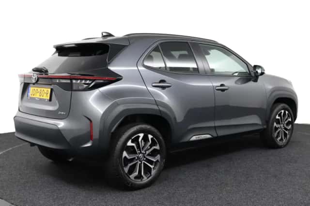 Toyota Yaris Cross (2025) thumbnail 2