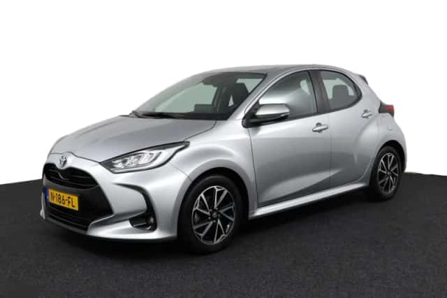 Toyota Yaris (2021) thumbnail 1