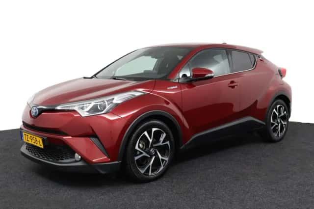 Toyota C-HR (2018) thumbnail 1