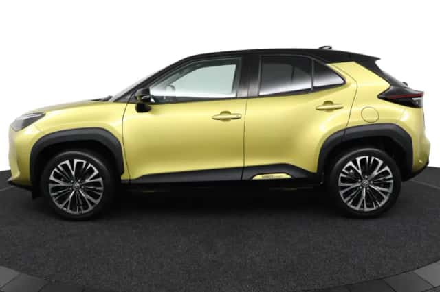 Toyota Yaris Cross (2022) thumbnail 3