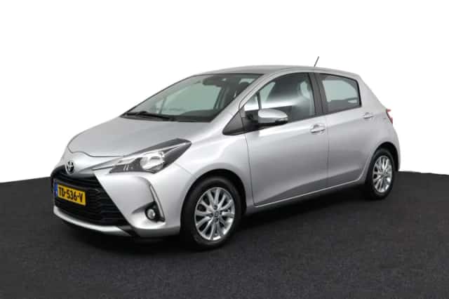 Toyota Yaris (2017) thumbnail 1