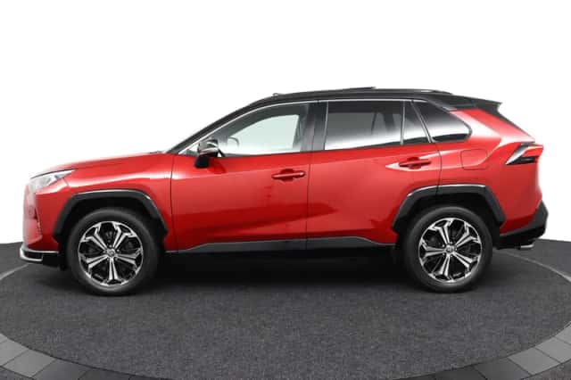Toyota RAV4 (2021) thumbnail 3