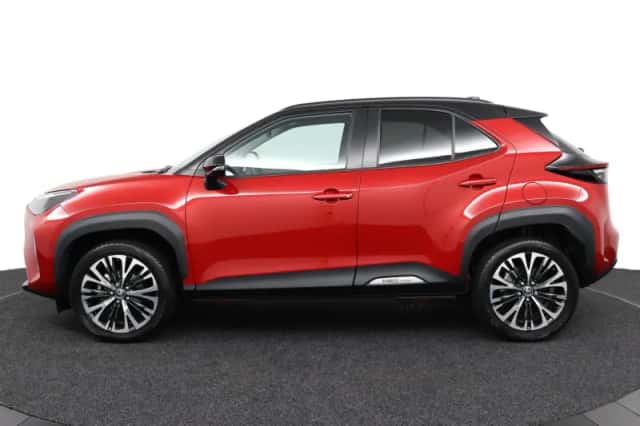 Toyota Yaris Cross (2024) thumbnail 3