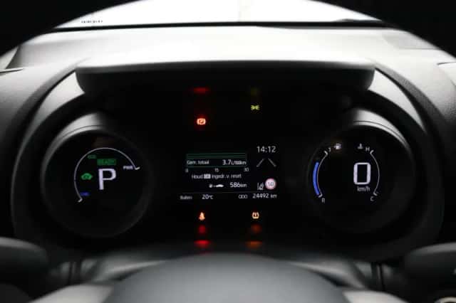 Toyota Yaris (2020) thumbnail 6
