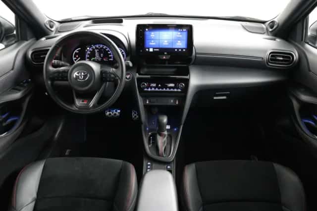 Toyota Yaris Cross (2024) thumbnail 4