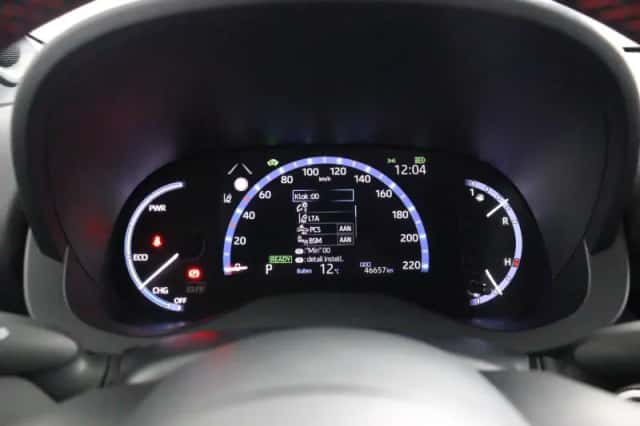 Toyota Yaris Cross (2024) thumbnail 6