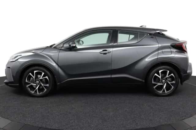 Toyota C-HR (2021) thumbnail 3