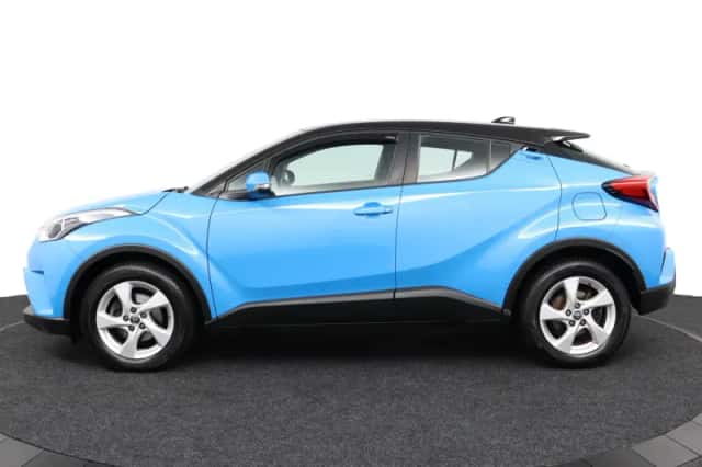 Toyota C-HR (2019) thumbnail 3
