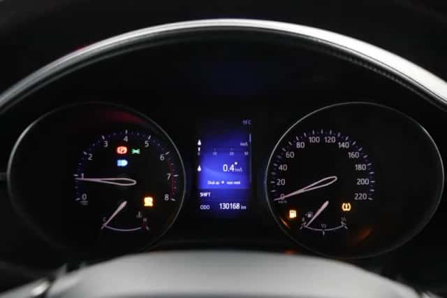 Toyota C-HR (2019) thumbnail 6