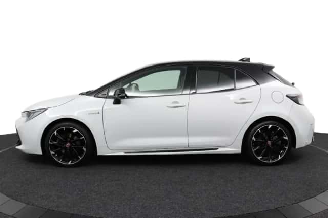 Toyota Corolla (2020) thumbnail 3