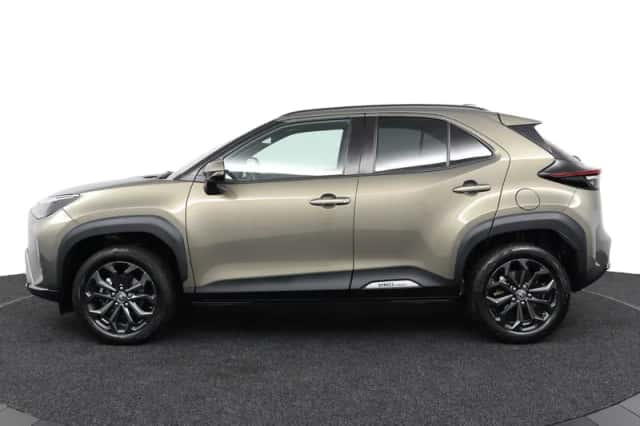 Toyota Yaris Cross (2023) thumbnail 3