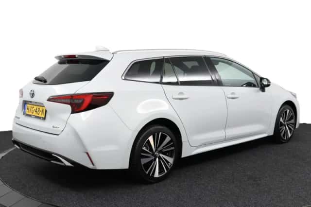 Toyota Corolla (2025) thumbnail 2