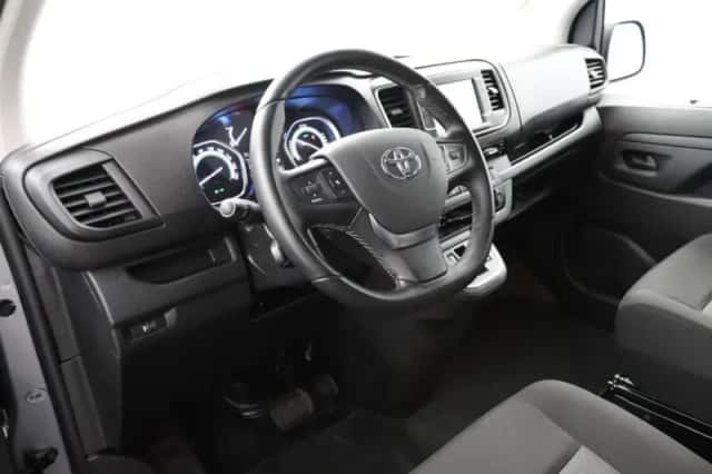 Toyota ProAce Electric Worker (2023) thumbnail 4